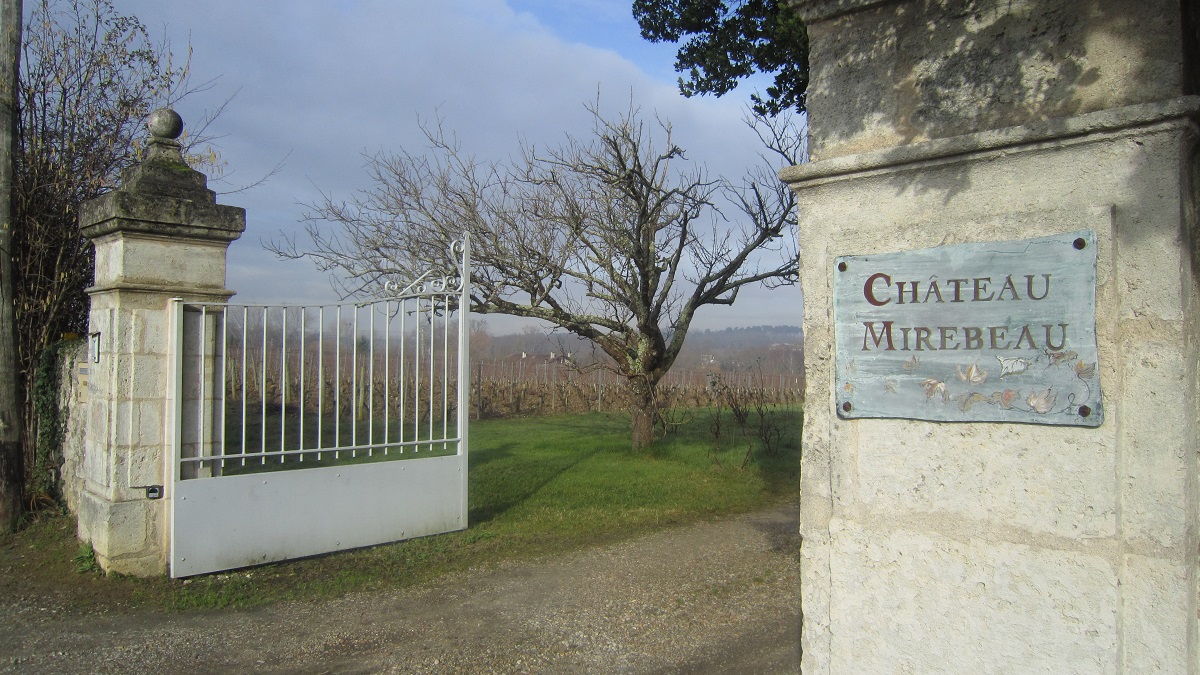 4_1_Château_Mirebeau