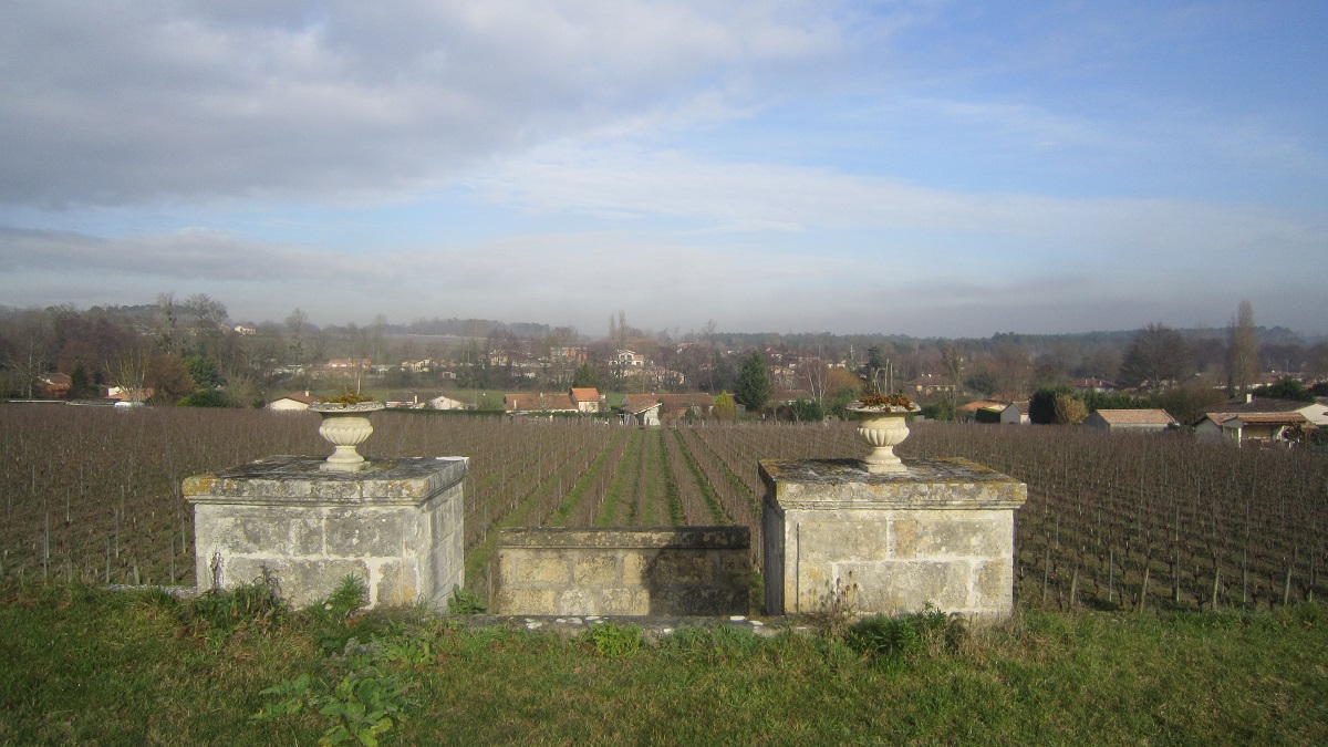 5_Château_Mirebeau